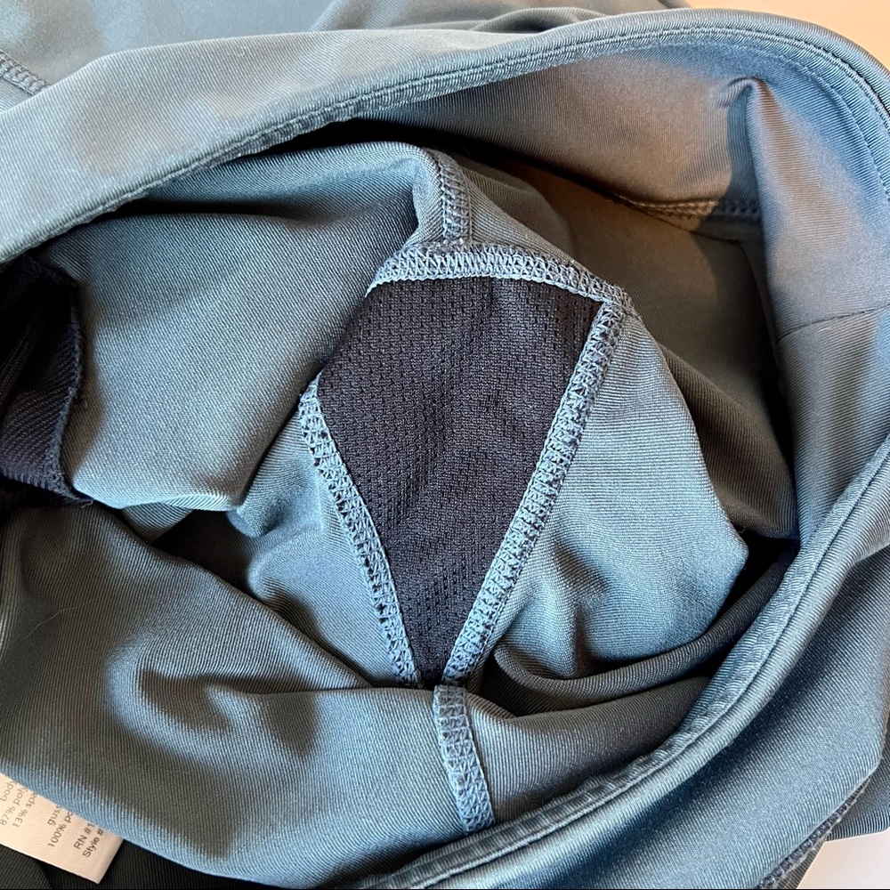 ATHLETA Workout Capri Spandex Leggings With Zippered Pocket—SZ. SMALL - Picture 4 of 12